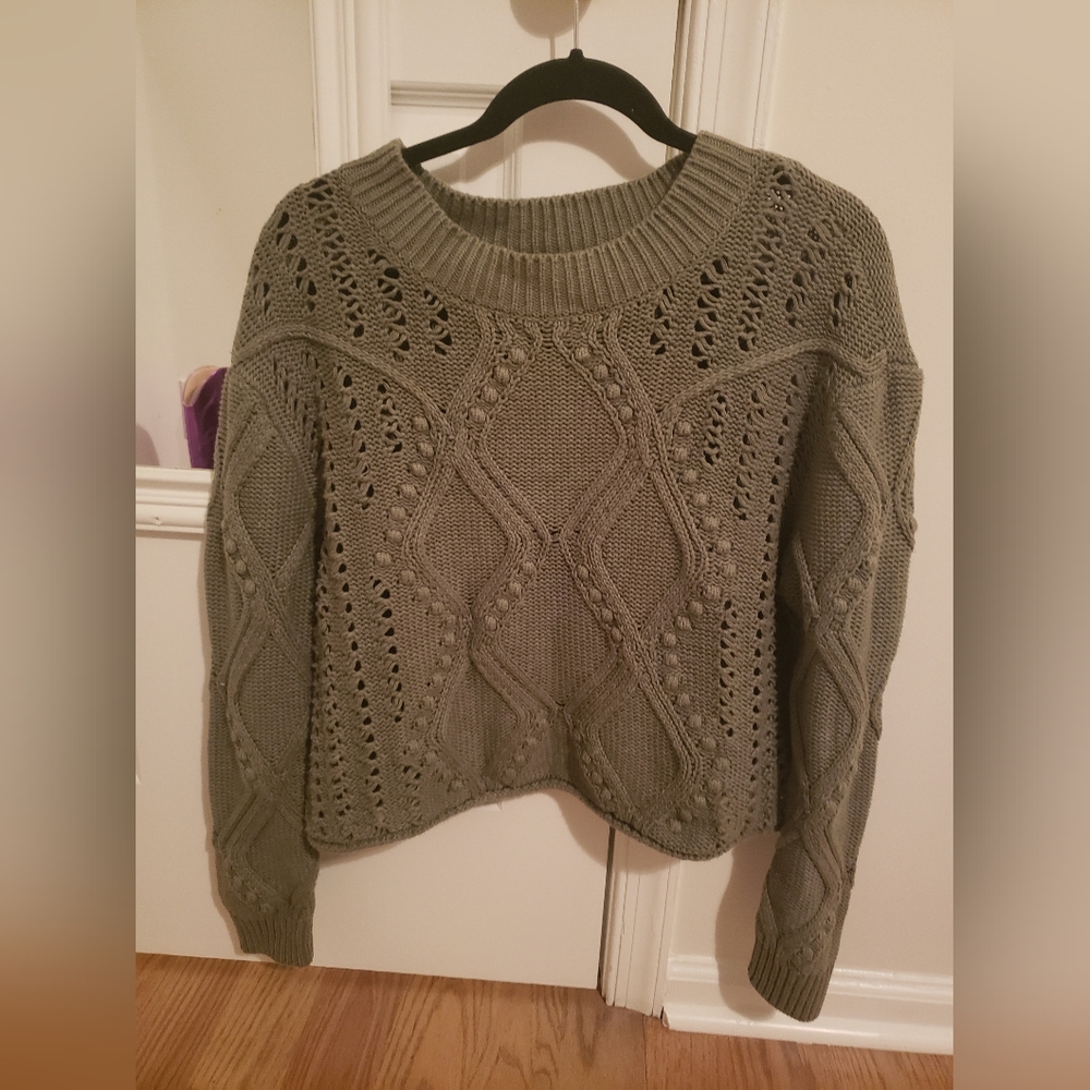 525 Green Distressed Cropped Sweater